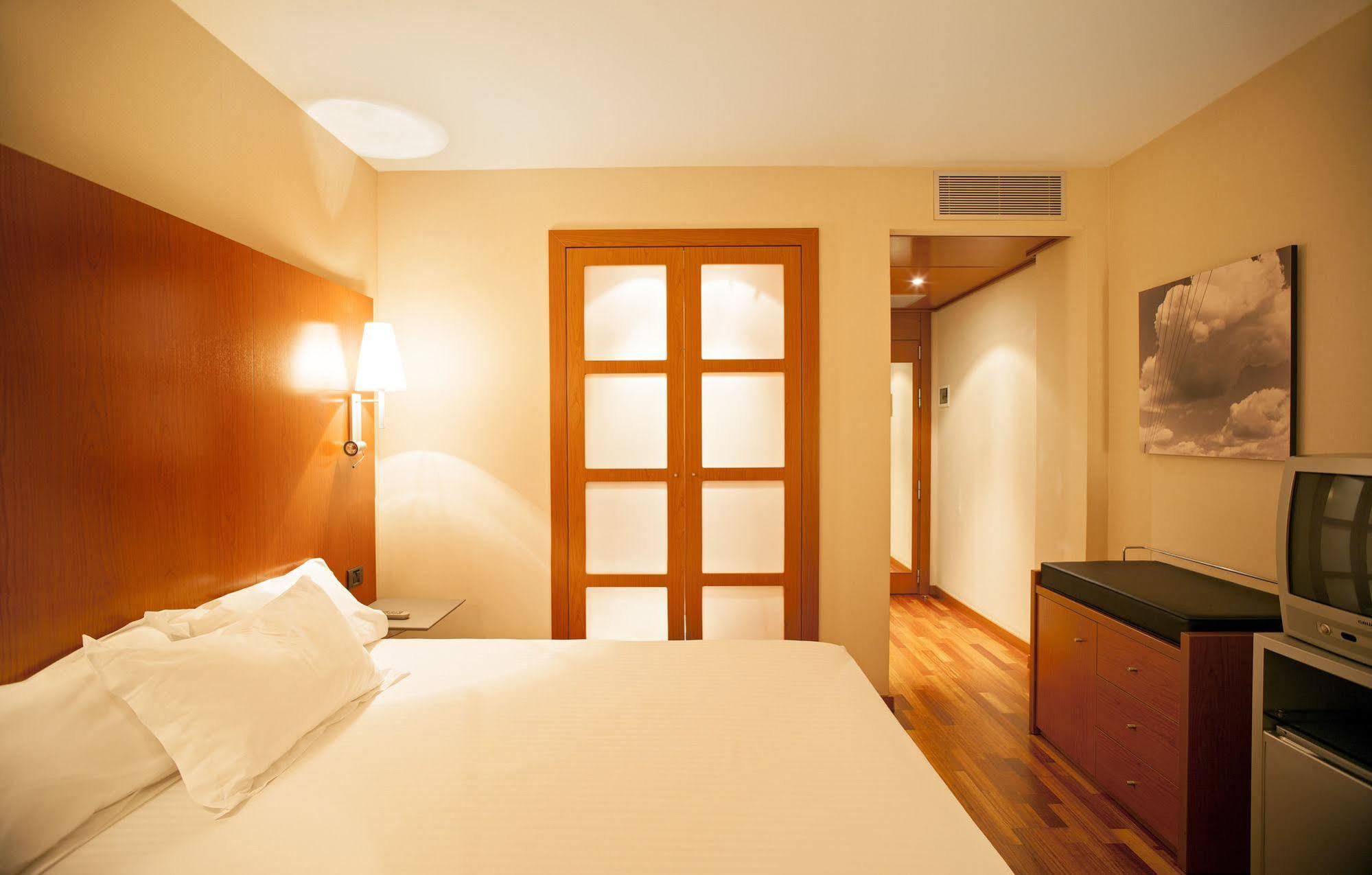 Ac Hotel Huelva By Marriott Zewnętrze zdjęcie